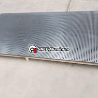 1050 1060 1100 lembar aluminium berlubang